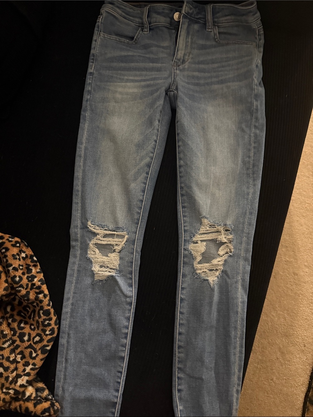 American Eagle Outfitters Light Blue Distressed Skinny Jeans